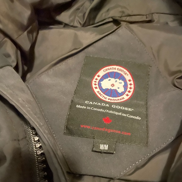 DARK BLUE CANADA GOOSE JACKET - Picture 2 of 3